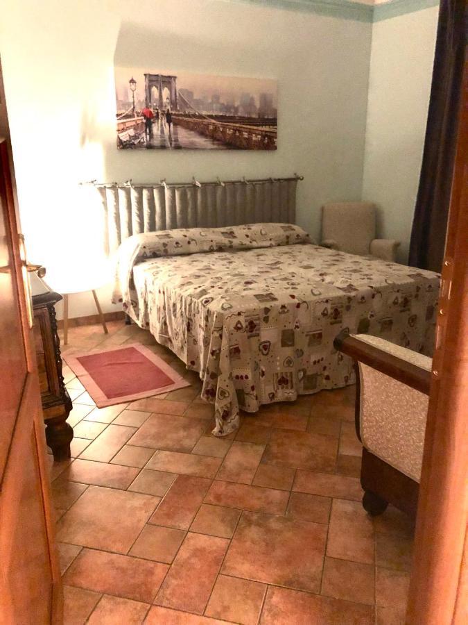 Camera Matrimoniale Privata Con Bagno Interno Верчелли Экстерьер фото